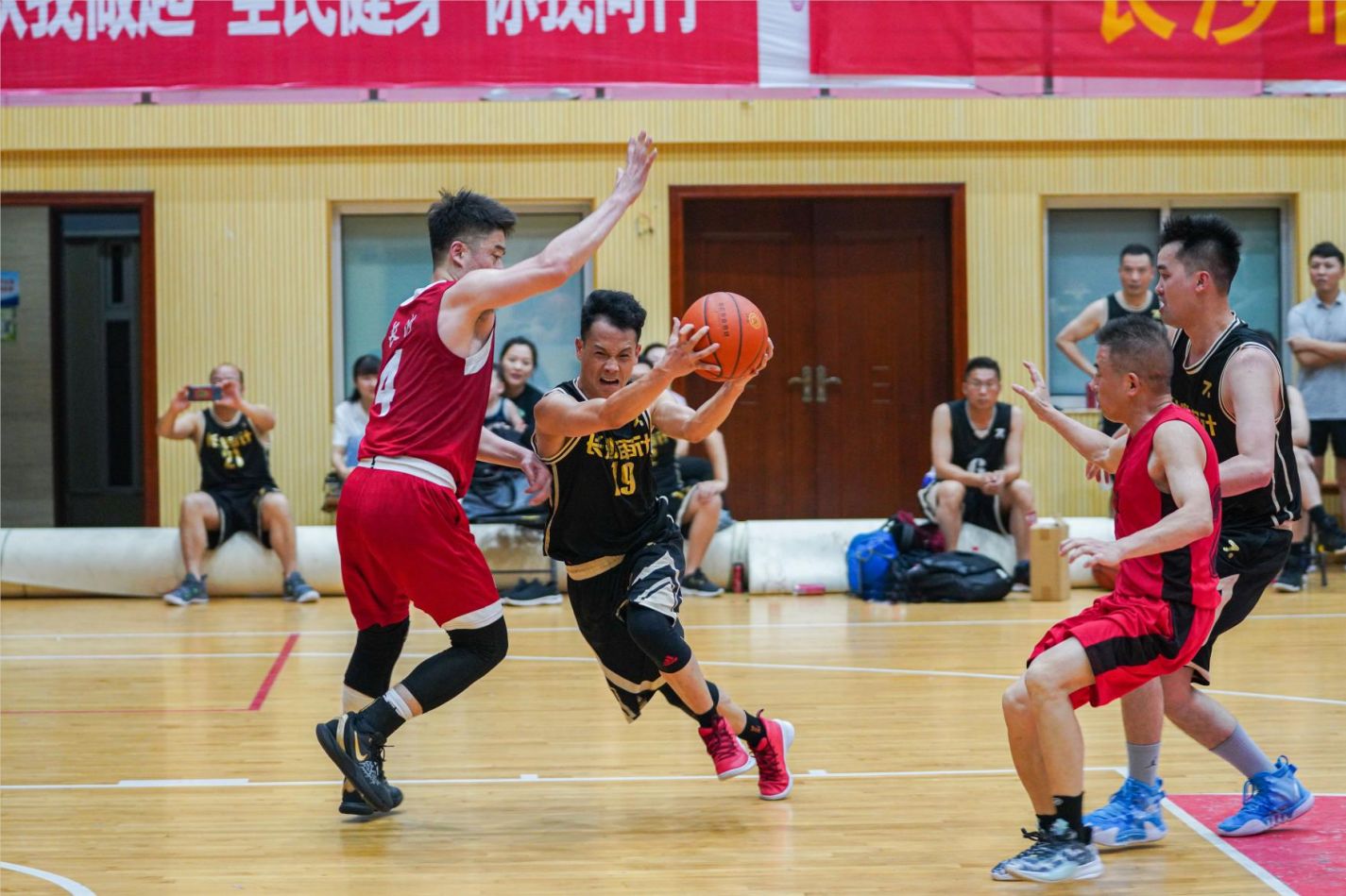 湖南熊猫体育管理有限公司